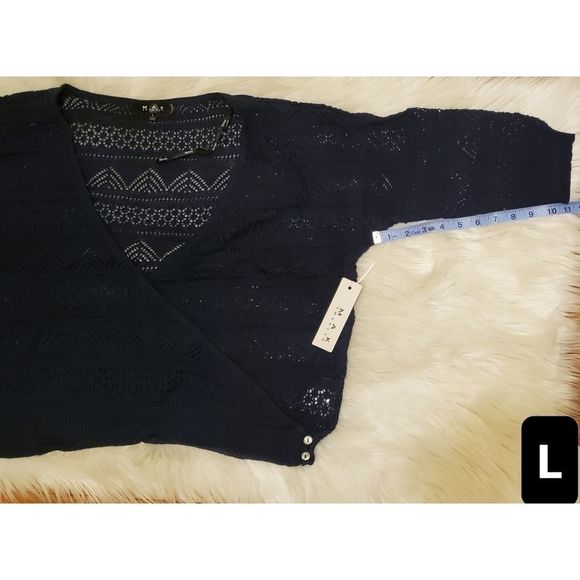 Women's V Neck 3/4 Sleeve Crochet Light Knit Top - Picture 4 of 4